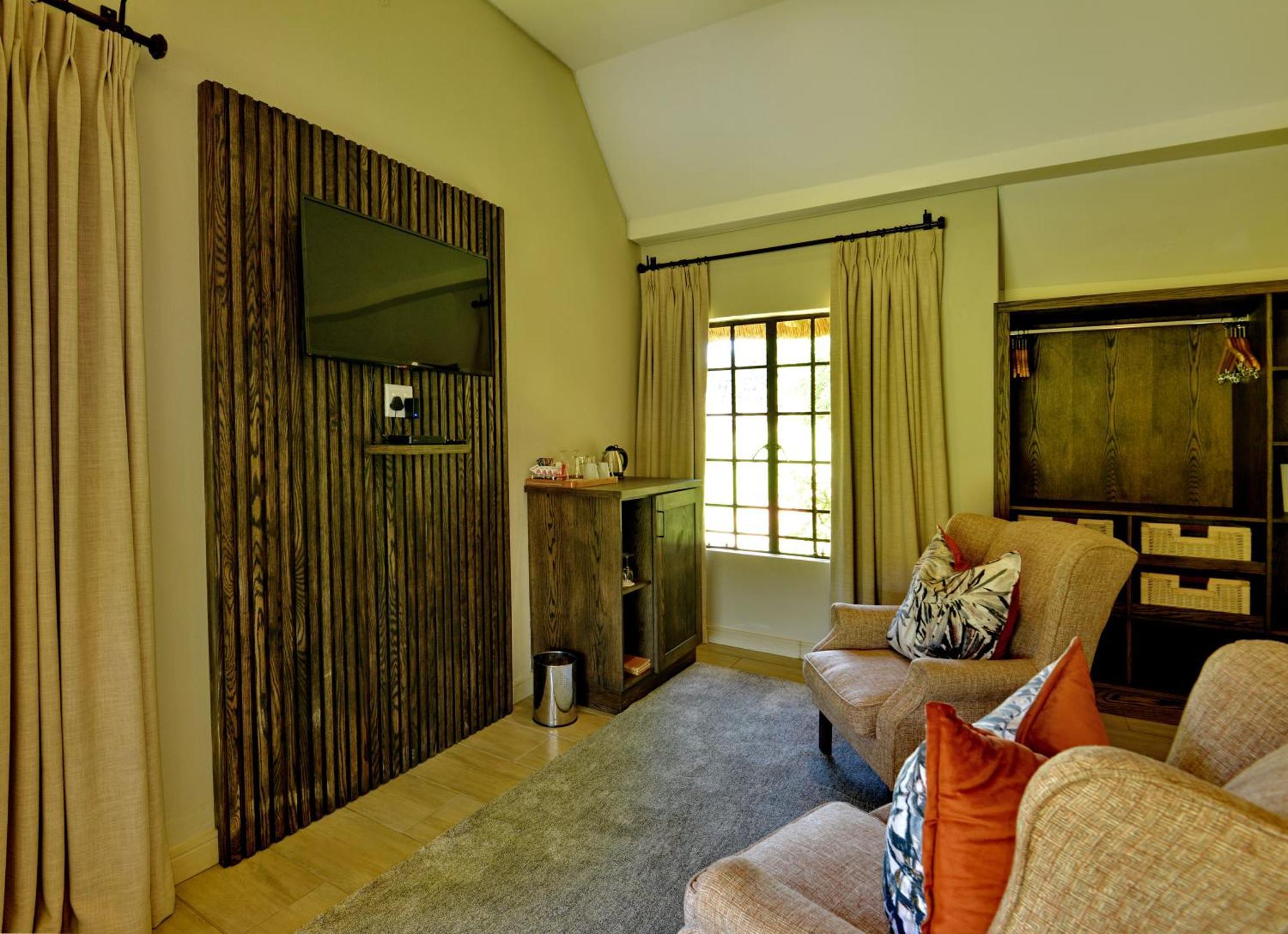 African Hills Safari Lodge & Spa ماغاليسبورغ الغرفة الصورة