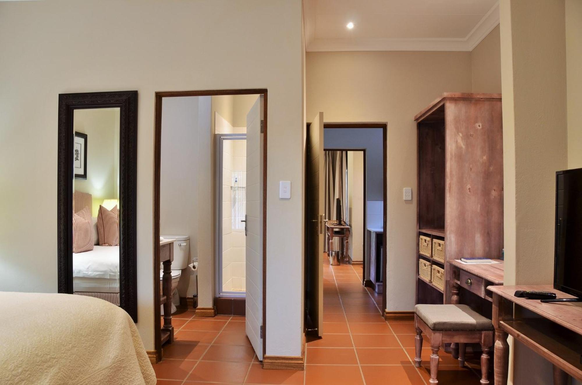 African Hills Safari Lodge & Spa ماغاليسبورغ الغرفة الصورة
