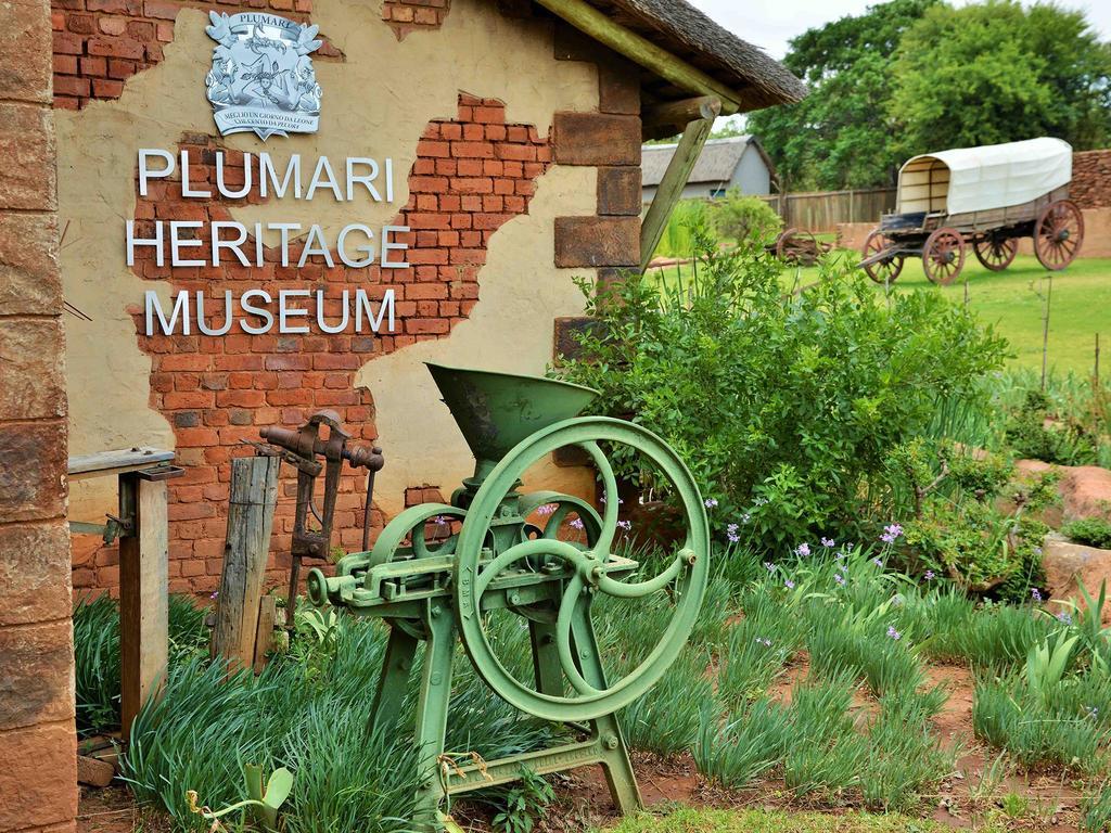 African Hills Safari Lodge & Spa ماغاليسبورغ المظهر الخارجي الصورة